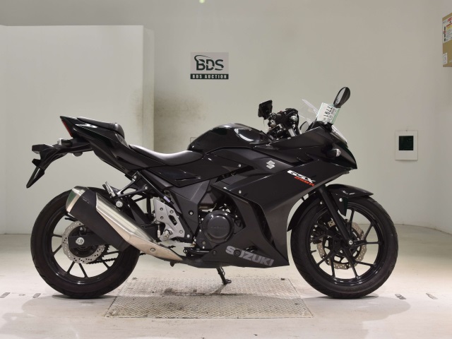 Suzuki GSX250R