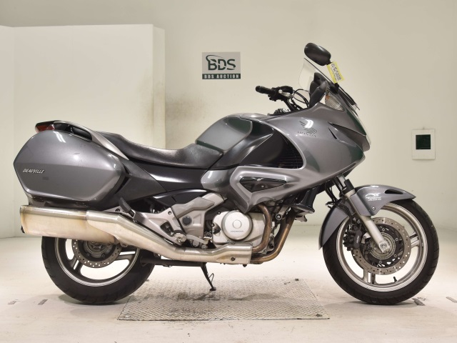 Honda NT700V DEAUVILLE 2006