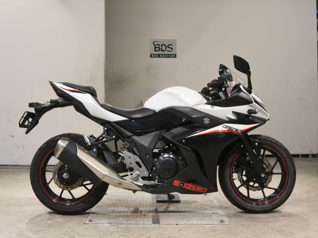 Suzuki GSX250R