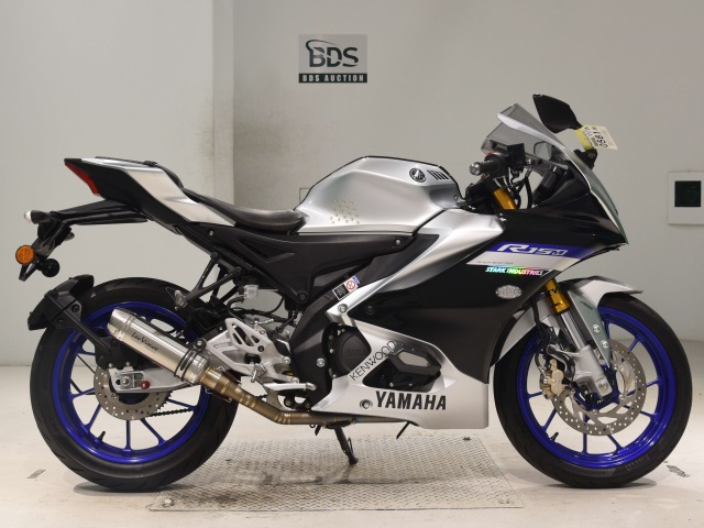 Yamaha YZF-R15M 2022