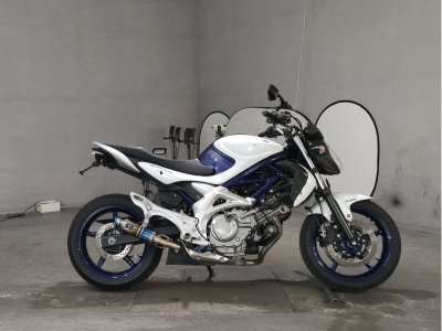 Suzuki GLADIUS SFV400 2010