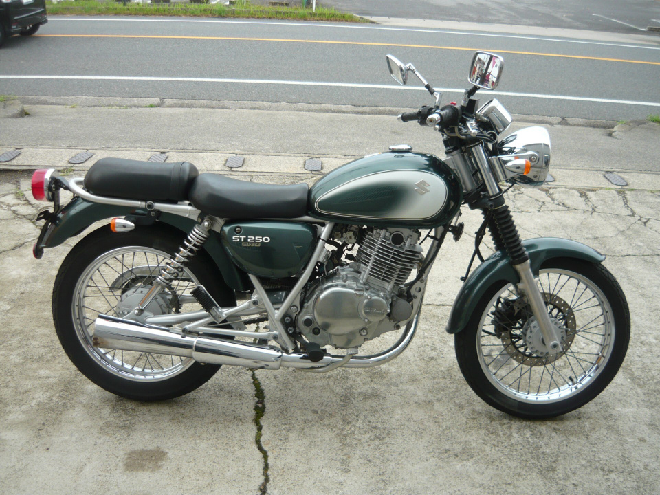 Suzuki ST250E
