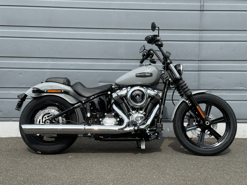 HD STREETBOB FXBB1750 2025