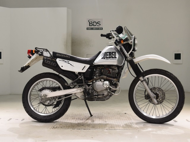 Suzuki DJEBEL200