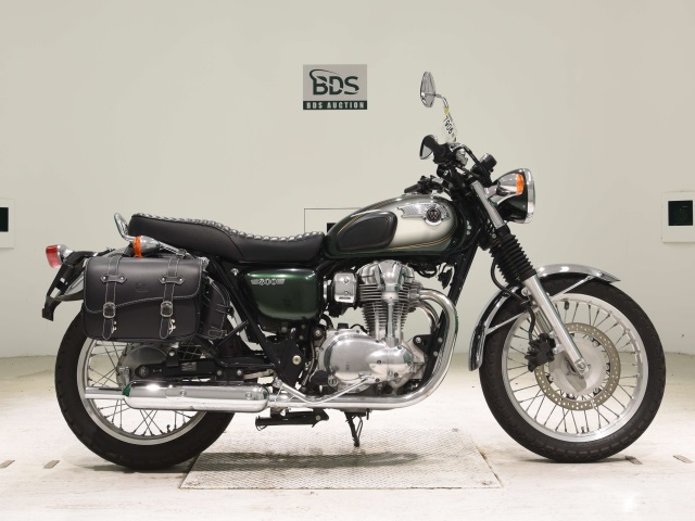Kawasaki W800 2011