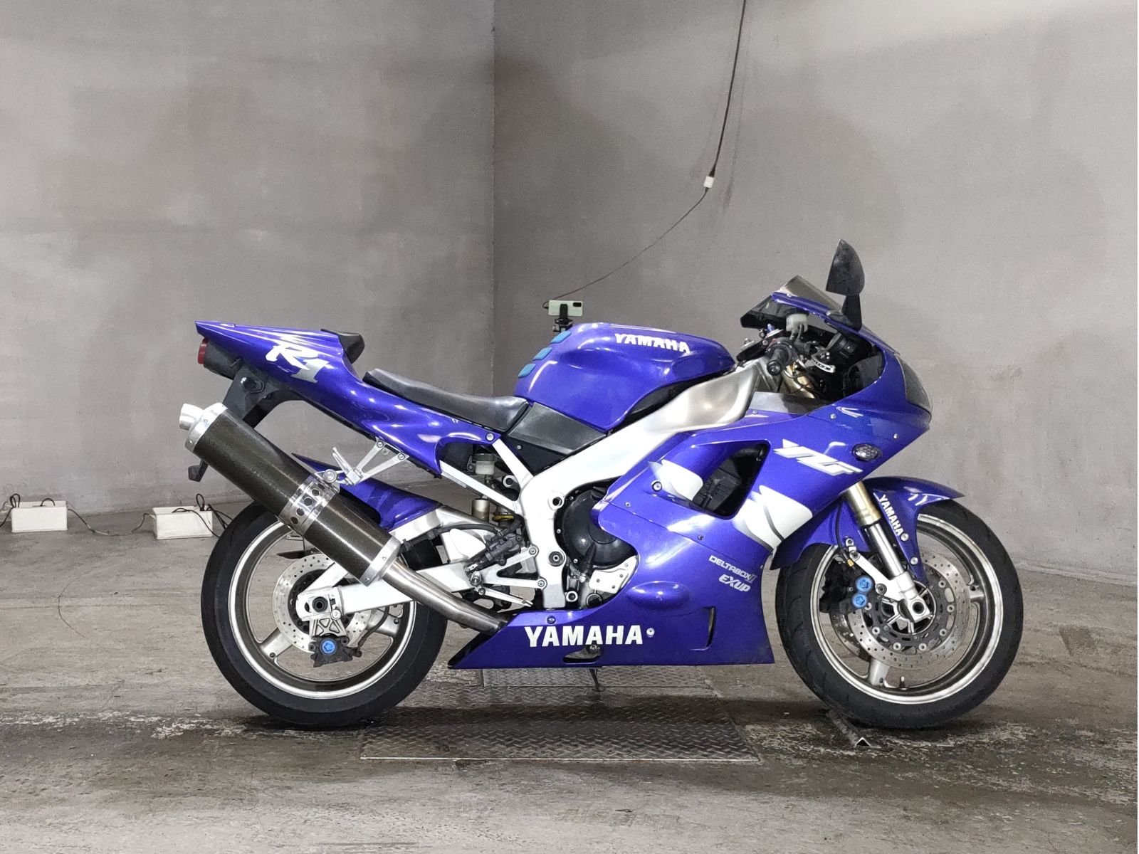 Yamaha YZF-R1 1999