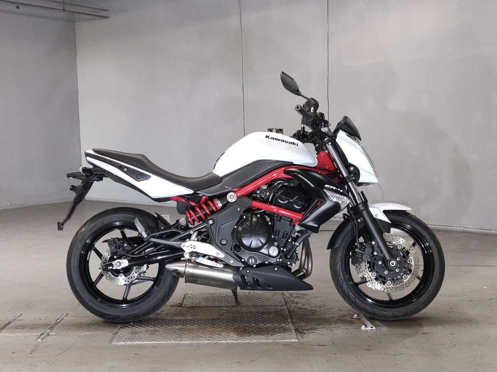 Kawasaki NINJA400R 2011