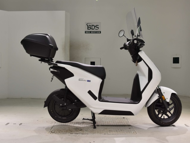 Honda EM1E: 2023