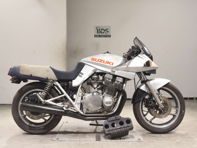 Suzuki GSX1100S KATANA