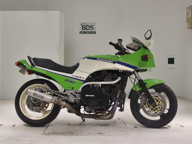 Kawasaki GPZ900R 1987