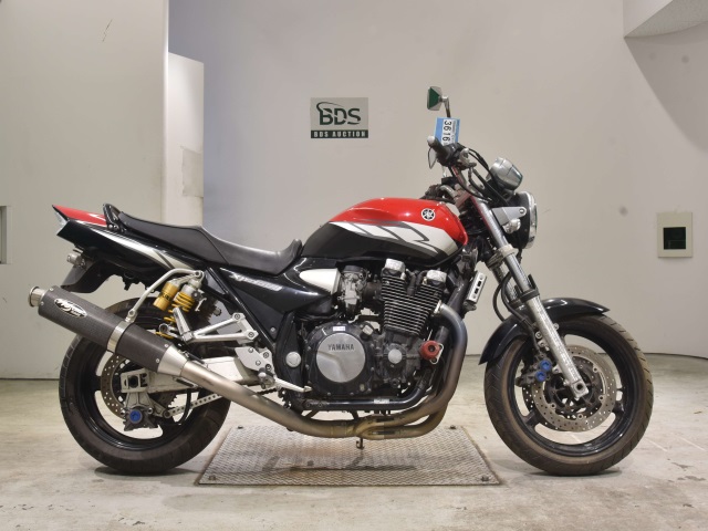 Yamaha XJR1300 2004