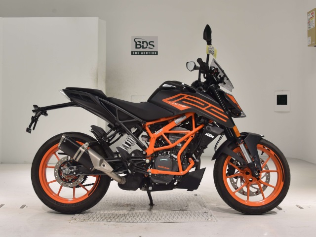 KTM 125 DUKE 2022