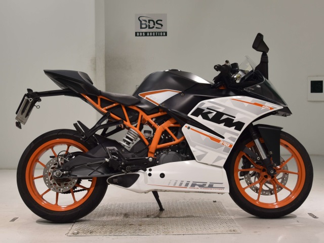 KTM RC 390 2015