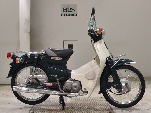 Honda C90 2002