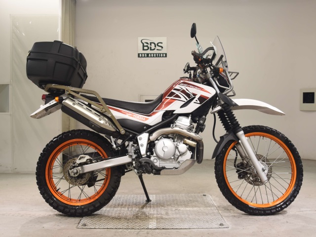 Yamaha SEROW XT250 2017