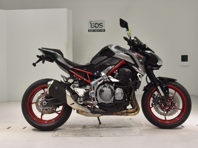 Kawasaki Z900 2018