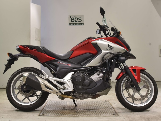 Honda NC750X 2016
