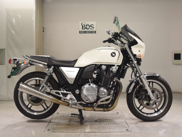 Honda CB1100 2011