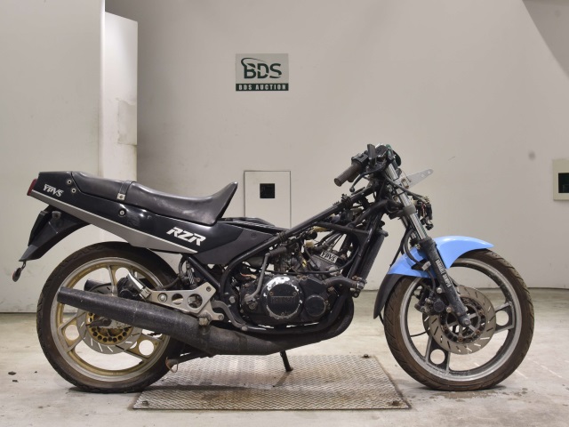 Yamaha RZ250R 1986