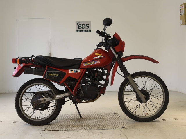 Honda XL125R 1982