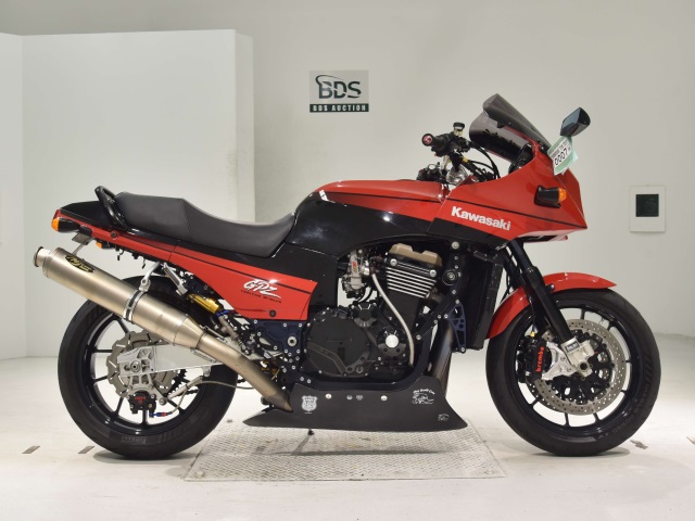 Kawasaki GPZ900R 1997