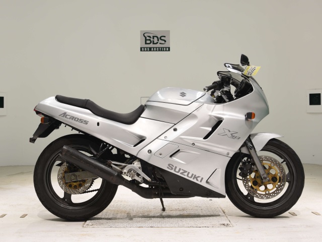 Suzuki ACROSS 1990