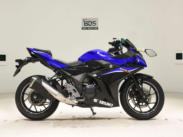 Suzuki GSX250R