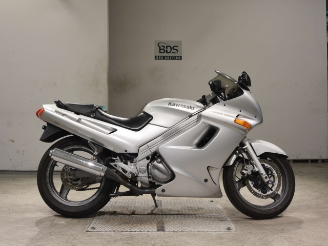 Kawasaki ZZ-R250 2002