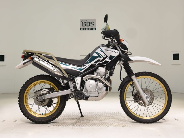 Yamaha SEROW XT250 2012