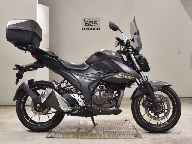 Suzuki GIXXER250 2021
