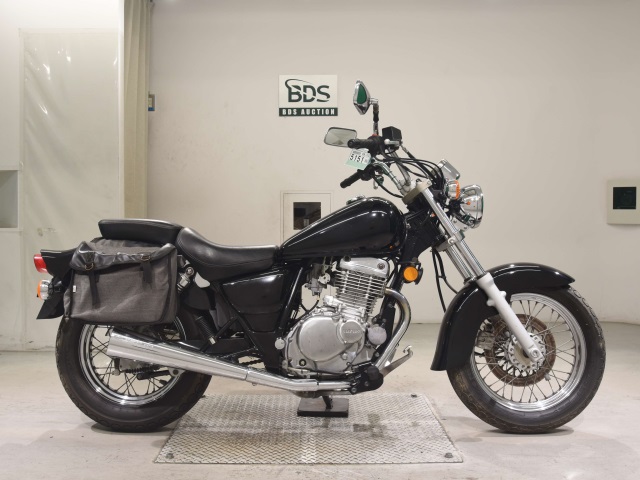 Suzuki GZ250 2010