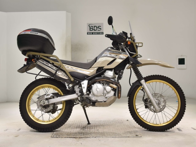 Yamaha SEROW XT250