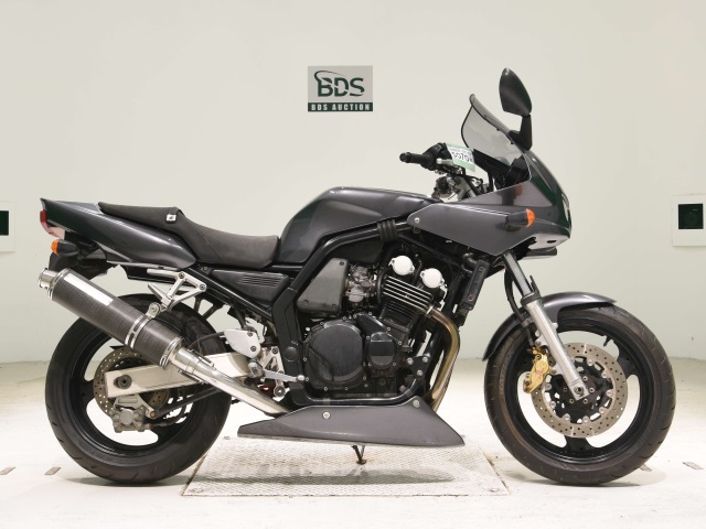 Yamaha FZ400 1997