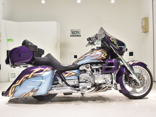 Honda GL1500C F6C VALKYRIE TOURER 2015
