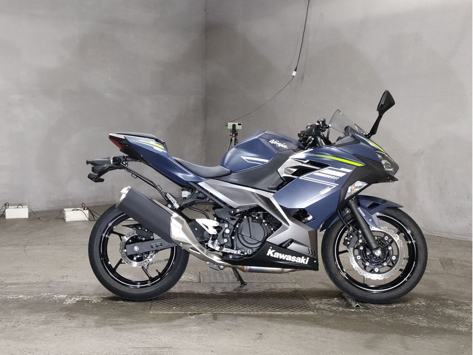 Kawasaki NINJA400 2024