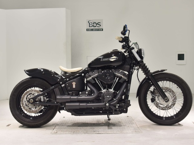 HD STREETBOB FXBB1750 2019