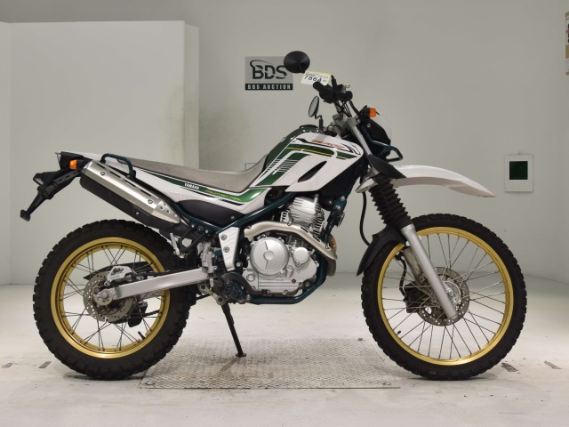 Yamaha SEROW XT250 2020
