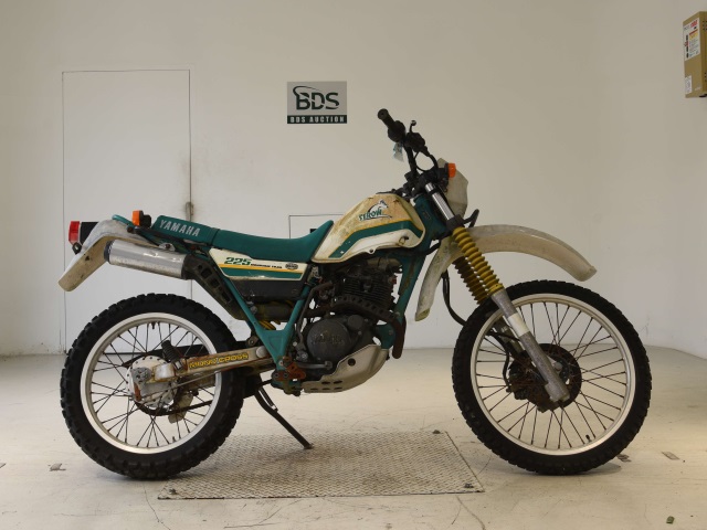 Yamaha SEROW XT225 1987