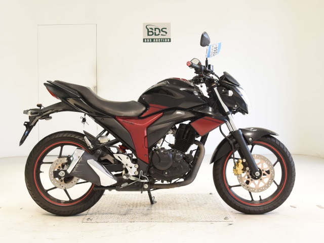 Suzuki GIXXER150