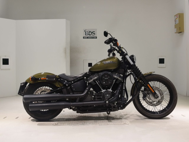 HD STREETBOB FXBB1750 2017