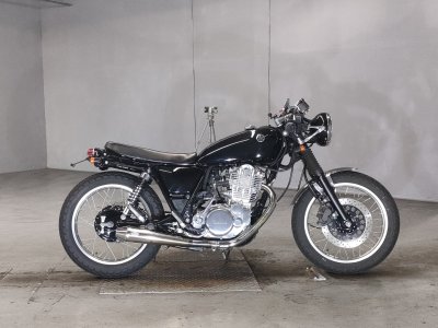 Yamaha SR400 2020
