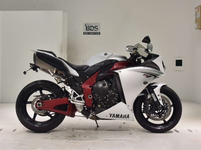 Yamaha YZF-R1 2011