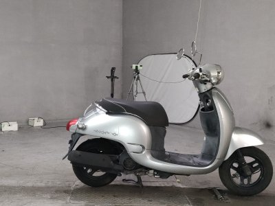 Honda GIORNO 2011