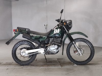 Suzuki DF200E