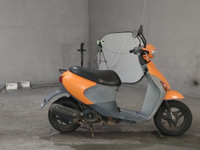 Suzuki LETS4