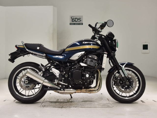 Kawasaki Z900RS 2021