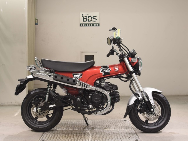 Honda DAX125 2022