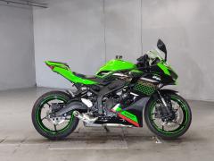 Kawasaki NINJA ZX-25R KRT 2021
