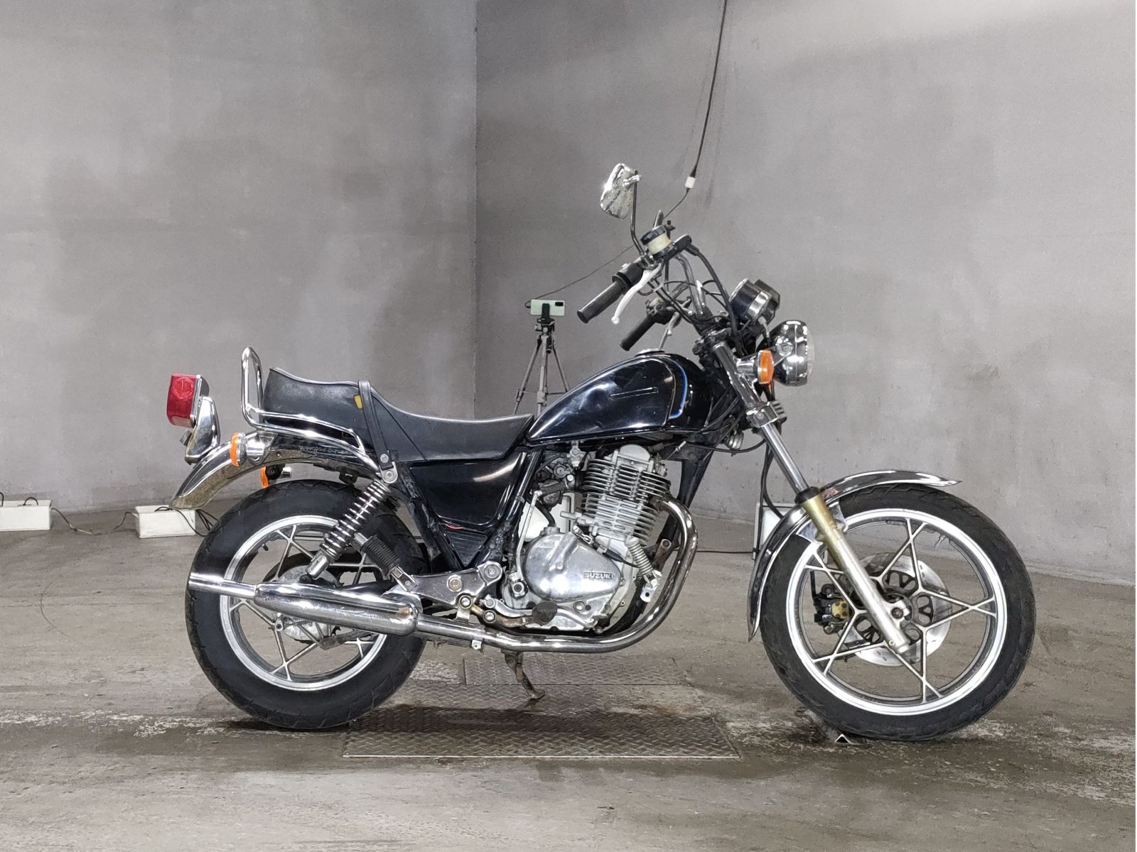 Suzuki GN400E 1981