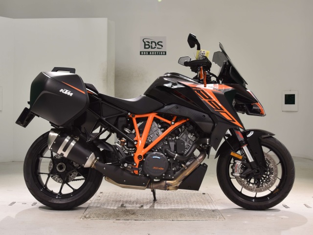 KTM 1290 SUPERDUKE GT 2022